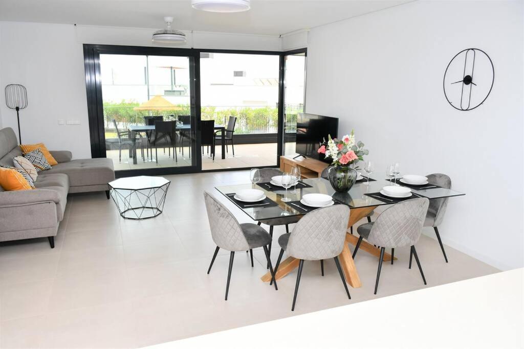 Casa Kerr - Luxury Apt - Sleeps 9 - Los Boliches Apartment Malaga Exterior photo